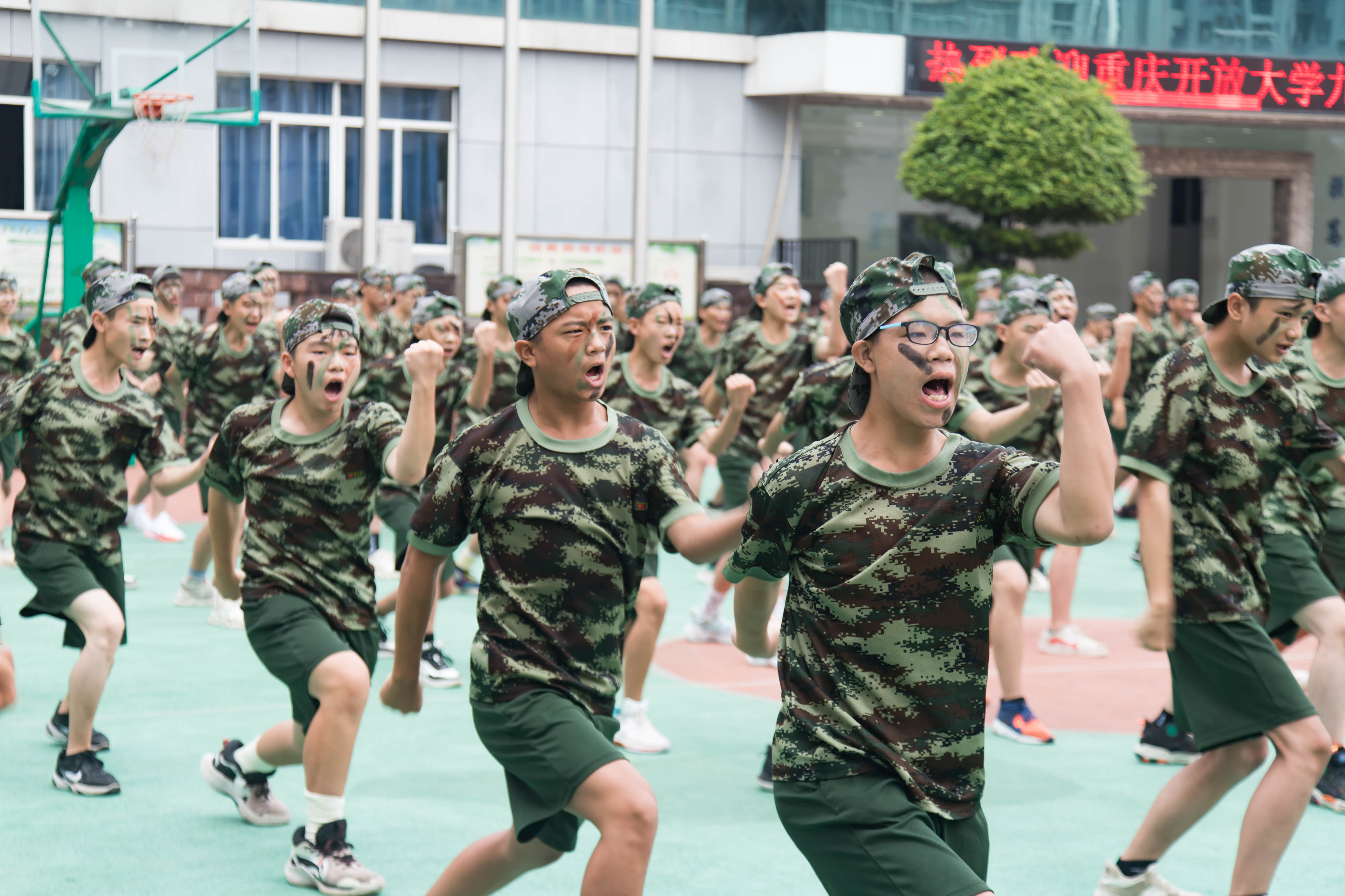 圆满结束 | 2022级新生素质拓展训练汇报演出